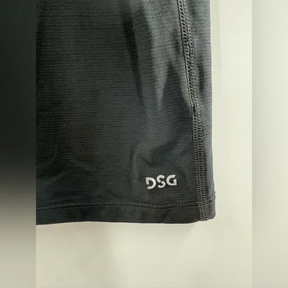 EUC DSG Boys Black Athletic Tee Shirt - Picture 4 of 6